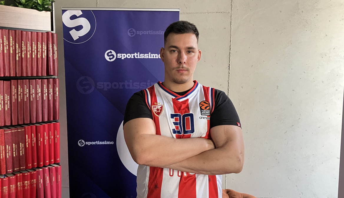 "PREVARILA ME DEVOJKA, SHVATIO SAM DA JE SAMO ZVEZDA LJUBAV": Nikola osvojio dres Filipa Petruševa, pa otkrio zanimljivu anegdotu! (FOTO,VIDEO)