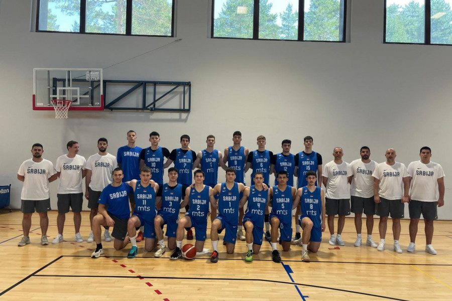 JUNIORI U19 ZAVRŠILI PRIPREME NA DIVČIBARAMA: Posetio ih i potpredsednik KSS!