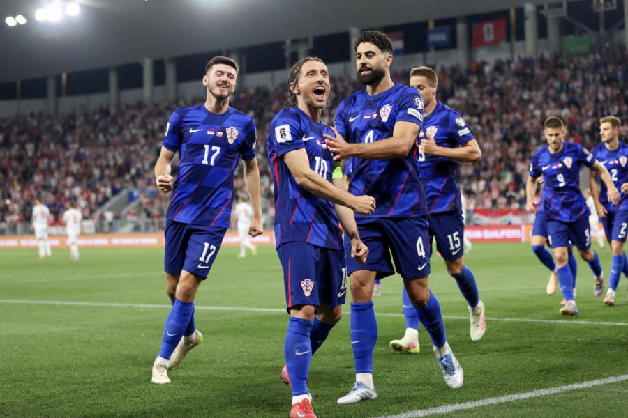 HRVATI DEMONSTRIRALI SILU! Česi primili čak PET KOMADA - "Vatreni" na čelu sa Modrićem održali ČAS FUDBALA na Opus Areni