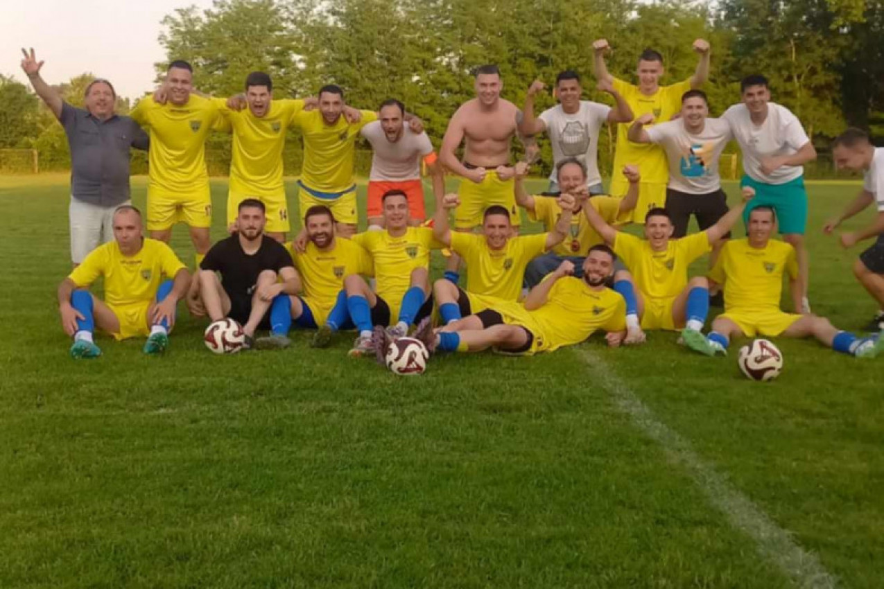 DERBI REŠIO PITANJE PRVAKA: Pred oko 1000 gledalaca domaćin je obezbedio šampionski pehar!