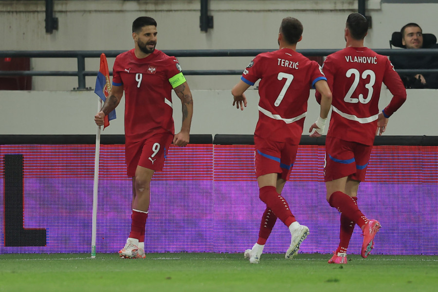 MITAR NASTAVLJA DA REŠETA! Fenomenalan pogodak našeg napadača u jubilarnom meču! (VIDEO)