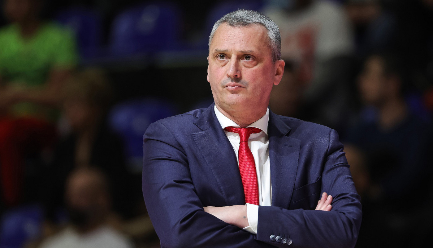 DEJAN RADONJIĆ SE EMOTIVNOM PORUKOM OPROSTIO OD BAHČEŠEHIRA: Uskoro bi trebalo da ga nasledi srpski trener! DEJAN RADONJIĆ SE EMOTIVNOM PORUKOM OPROSTIO OD BAHČEŠEHIRA: Uskoro bi trebalo da ga nasledi srpski trener!