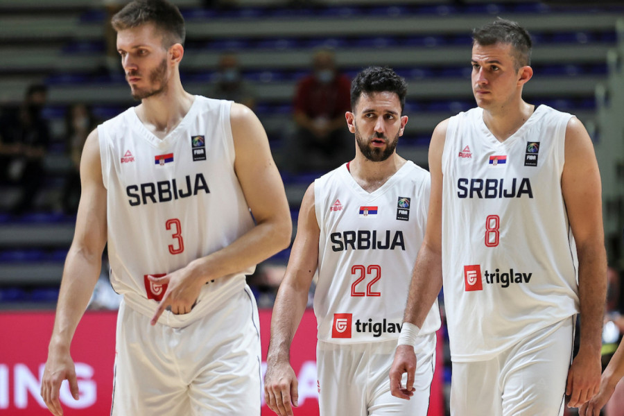 OLIMPIJAKOS SE OGLASIO ZBOG PETRUŠEVA I MICIĆA! Navijači Zvezde Meridianbet moraju da pročitaju ovo saopštenje!