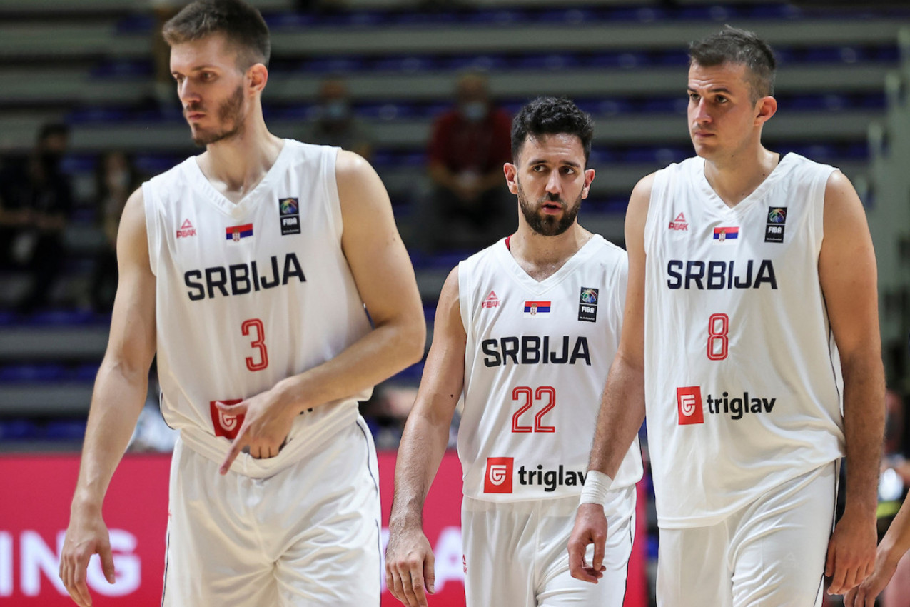 NISU SAMO PARE: Evo zašto je Vasa Micić prešao u Hapoel - za sve je kriv SAN njegove devojke!