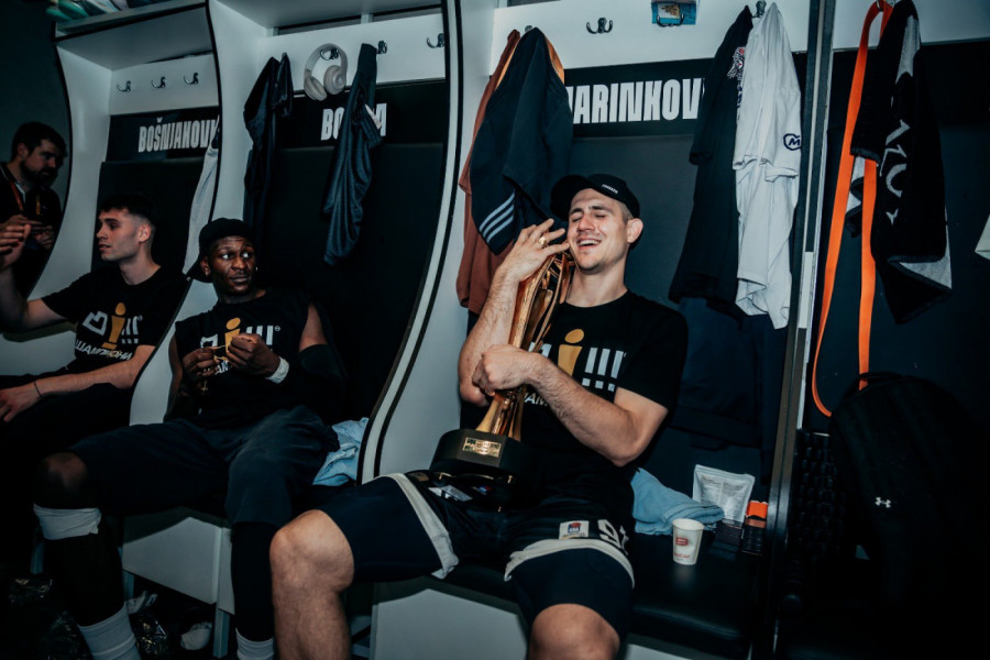 Noć kada su crno-beli slavili