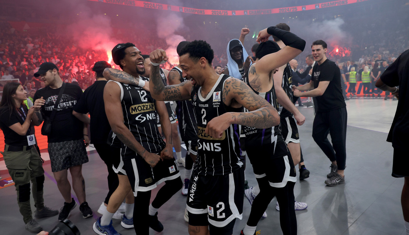 OGLASIO SE PARTIZAN NAKON ISPADANJA ZVEZDE MERIDIANBET! Serija objava crno-belih i jedna posebna poruka! (FOTO)