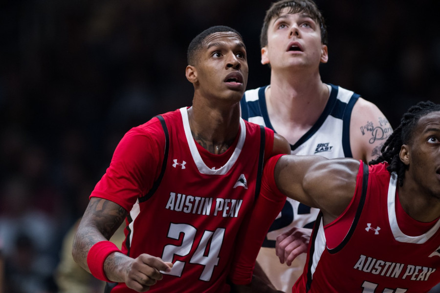 NEMA RUKU, A IDE NA NBA DRAFT: Izbegao sigurnu smrt, a sada je najveća košarkaška senzacija svih vremena! (VIDEO)