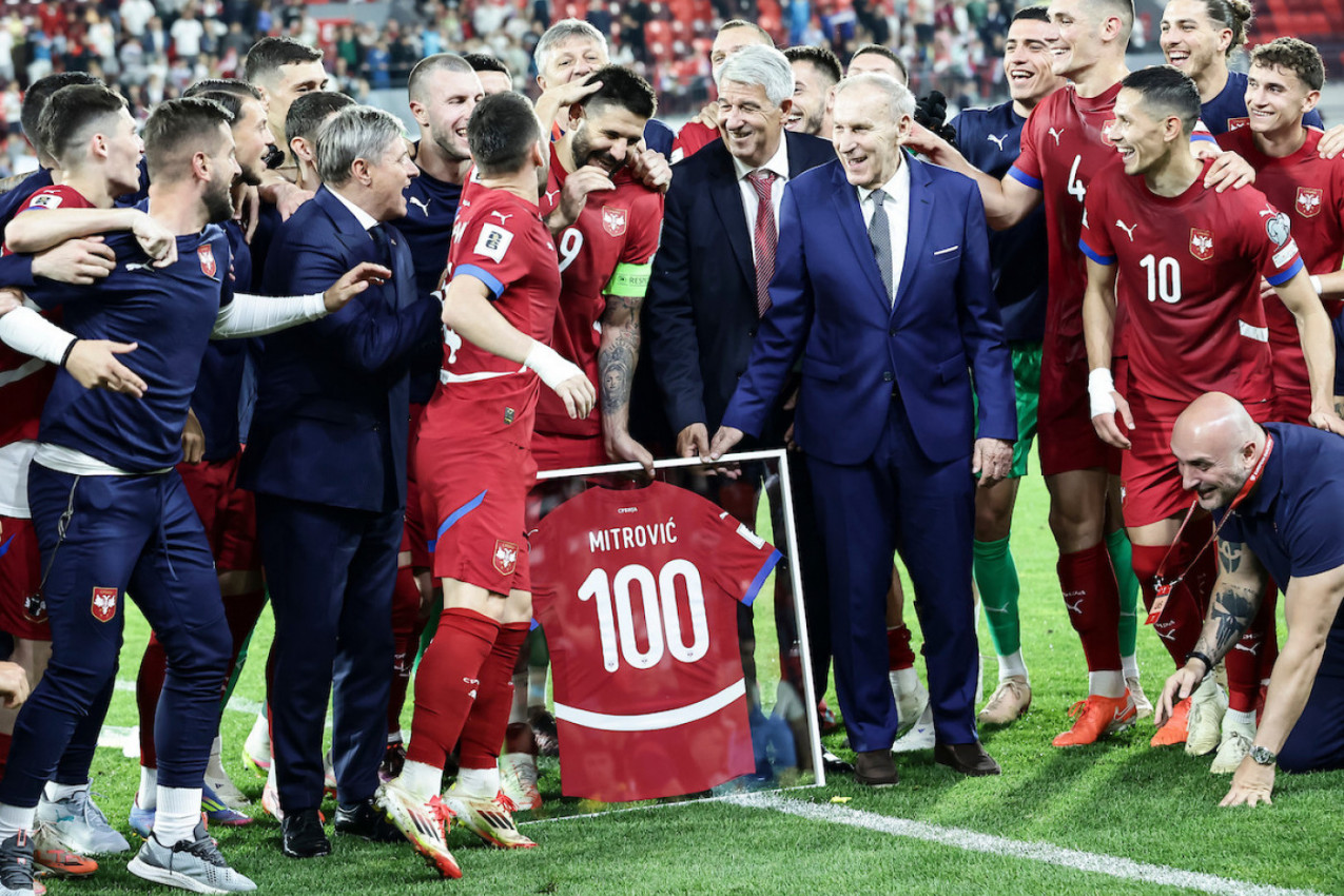 DIKA STOJANOVIĆ ISHVALIO MITROVIĆA, PA PROGOVORIO O PIKSIJU: Nije mala stvar nadmašiti Ivicu Osima!