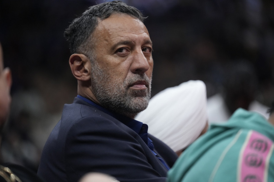 ŠOK ISPOVEST NEKADAŠNJEG NBA IGRAČA: Otkrio šta je SRPSKI KOŠARKAŠ Vlade Divac radio u WC pre utakmice! (VIDEO)