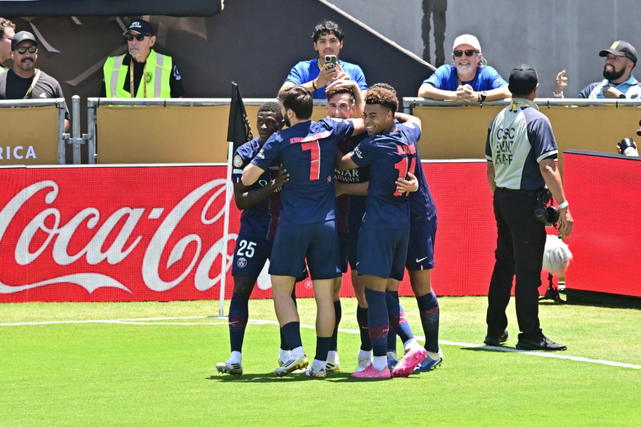 ODLIČAN START PRVAKA EVROPE NA SP ZA KLUBOVE: Ruiz i Vitinja krunisali igru spektakularnim golovima! (VIDEO) ODLIČAN START PRVAKA EVROPE NA SP ZA KLUBOVE: Ruiz i Vitinja krunisali igru spektakularnim golovima! (VIDEO)