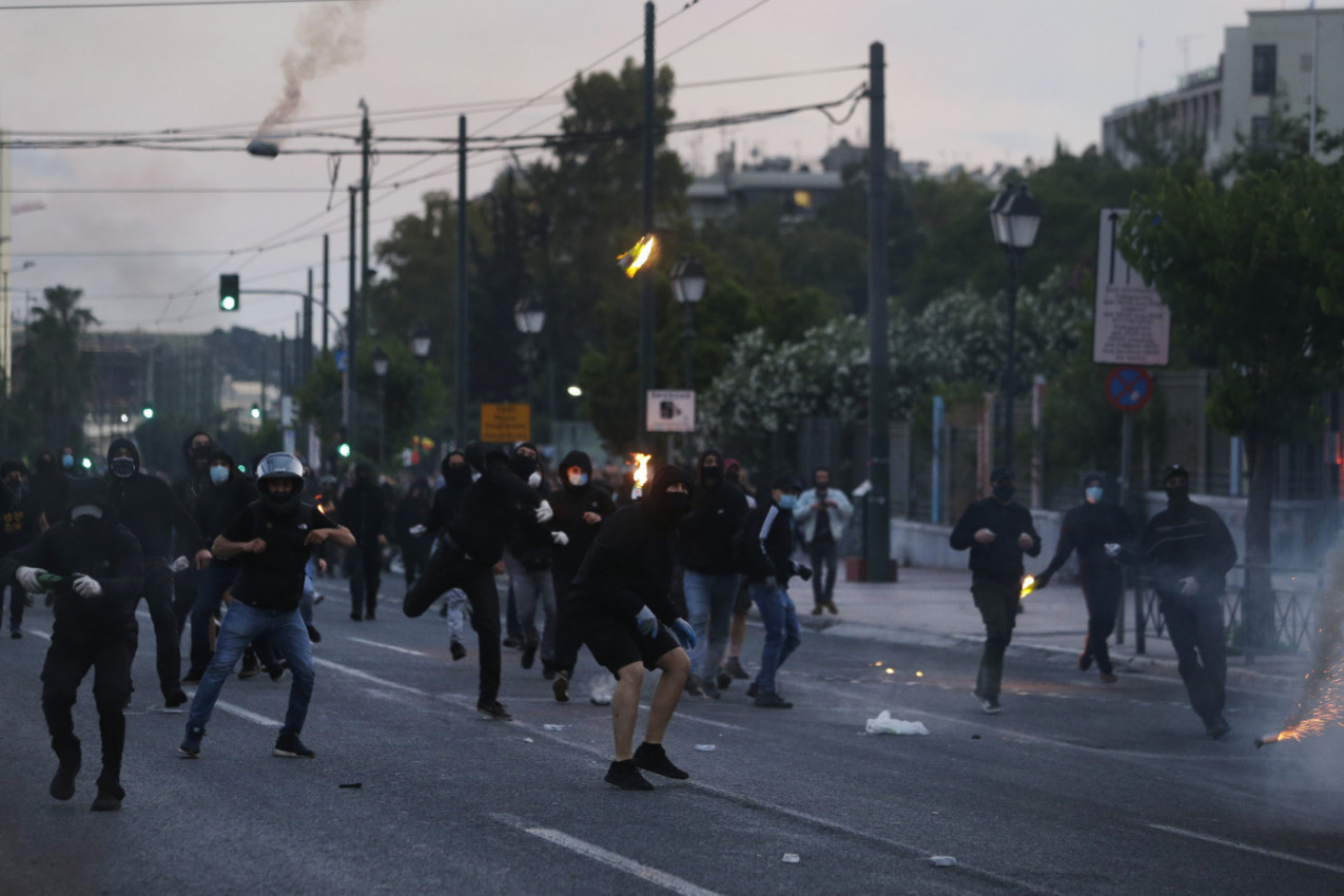 VELIKA AKCIJA POLICIJE: Milosti nije bilo - iza rešetaka završili brojni navijači!