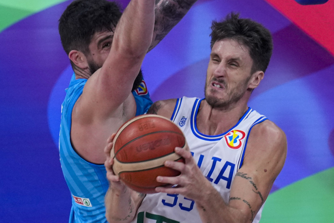 NOVE VESTI O AKILEU POLONARI: Italijan ima leukemiju, ali sada bi sve moglo da krene nabolje! NOVE VESTI O AKILEU POLONARI: Italijan ima leukemiju, ali sada bi sve moglo da krene nabolje!