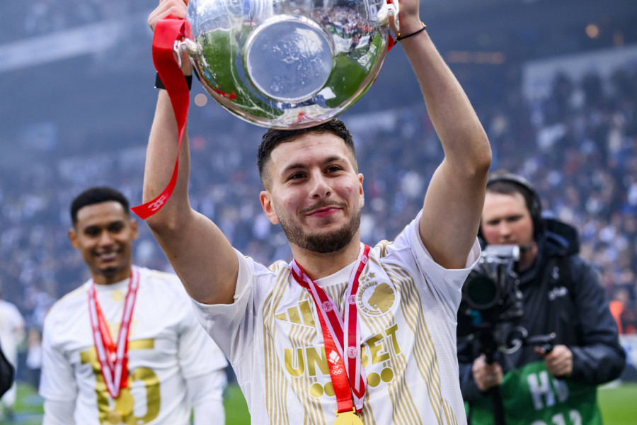 LEGENDA FUDBAL MENADŽERA PRED VRATIMA BARSELONE: Svađao se sa upravom, a onda je odstranjen iz ekipe