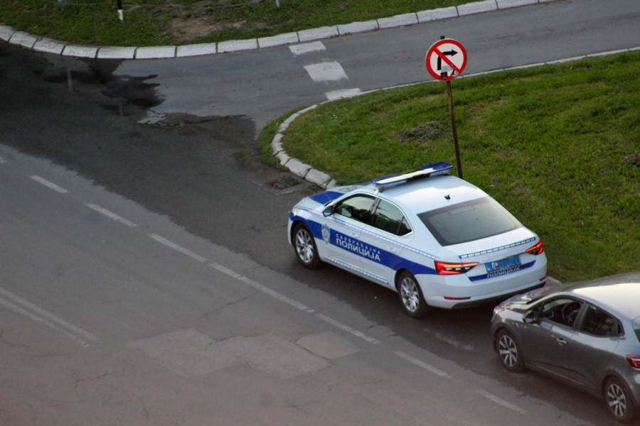 OPŠTA TUČA NA TURNIRU U NOVOM SADU: Na terenu je 15 vozila policije!