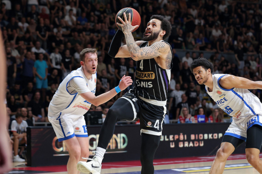(UŽIVO) PARTIZAN SE RAZIGRAO: Igra se po notama Duejna Vašingtona!