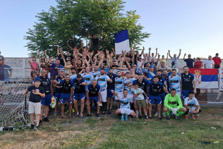 DECENIJSKI SAN JE POSTAO JAVA: Doček igrača nakon finala baraža na nivou superligaških slavlja! (VIDEO)