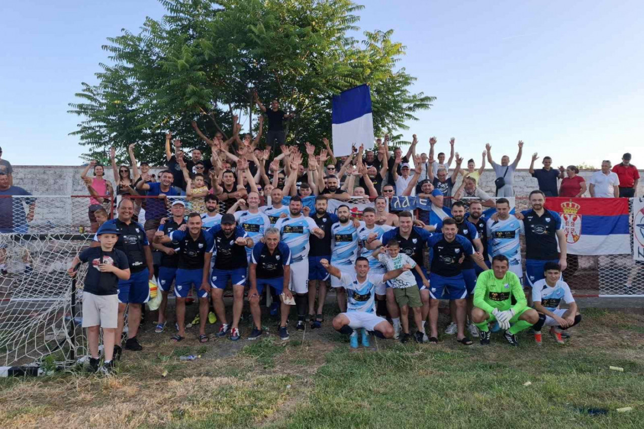 DECENIJSKI SAN JE POSTAO JAVA: Doček igrača nakon finala baraža na nivou superligaških slavlja! (VIDEO)