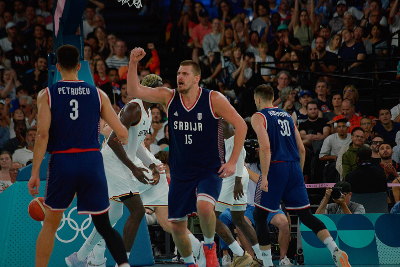 SRBIJO, RADUJ SE: Nova lista NBA legendi jasno pokazuje da je Jokić najbolji ikada!