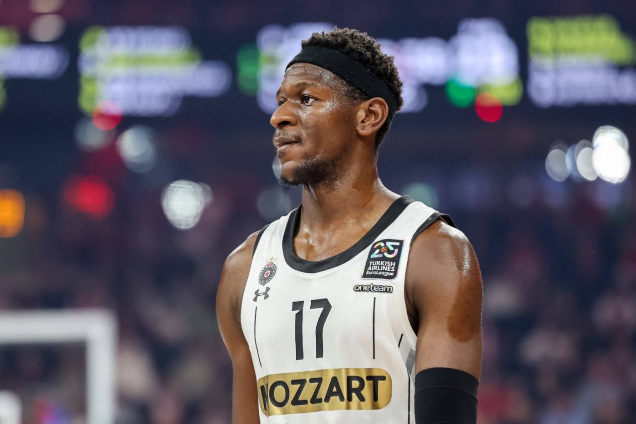 VELIKA PONUDA ZA ISAKA BONGU: Partizan ostaje bez Nemca? VELIKA PONUDA ZA ISAKA BONGU: Partizan ostaje bez Nemca?