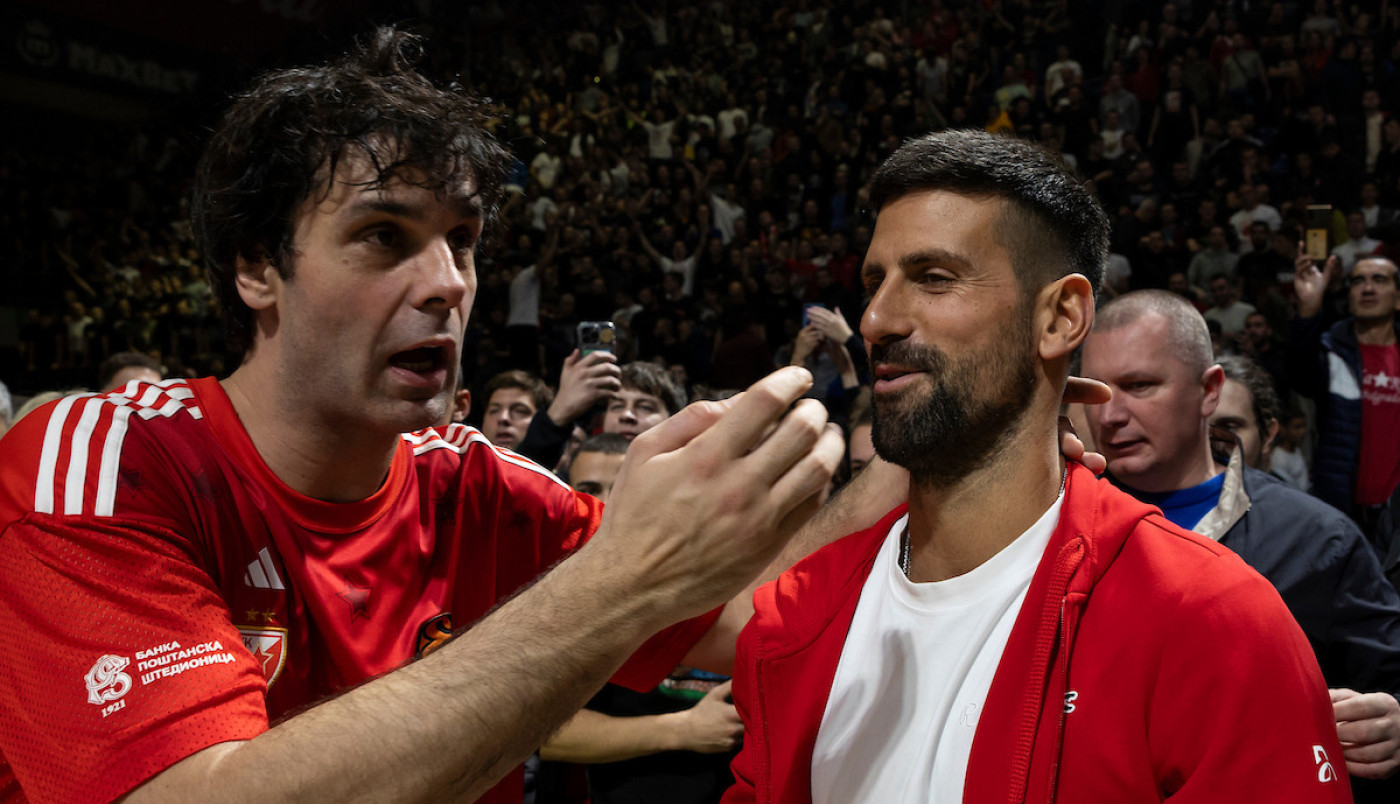 ZBOG TEOVE PENZIJE OGLASIO SE I NOVAK: Đoković se oprostio nikada emotivnijom porukom i ČUVENOM PESMOM! (FOTO)