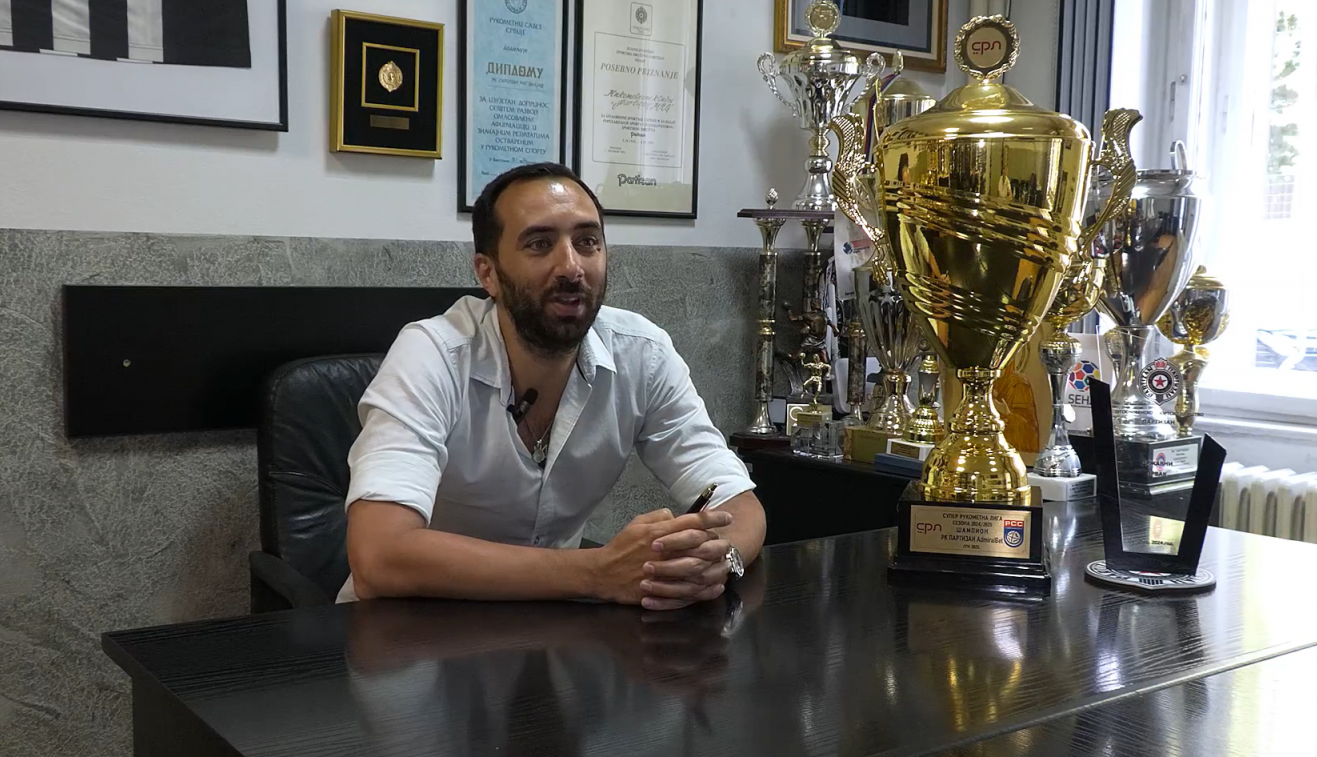 ŽUGIĆ OTKRIO ŠOKANTNE DETALJE: "SKANDALOZNO, KAZNILI NAS SA 33.000 EVRA" Predsednik RK Partizan AdmiralBet oštro o EHF! (VIDEO)