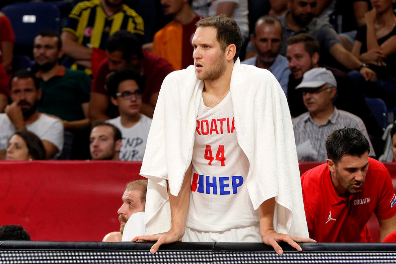 LEGENDARNI BOGDANOVIĆ SE OPROSTIO! Košarkaš nikad EMOTIVNIJOM porukom potvrdio da ide u PENZIJU! (FOTO) LEGENDARNI BOGDANOVIĆ SE OPROSTIO! Košarkaš nikad EMOTIVNIJOM porukom potvrdio da ide u PENZIJU! (FOTO)