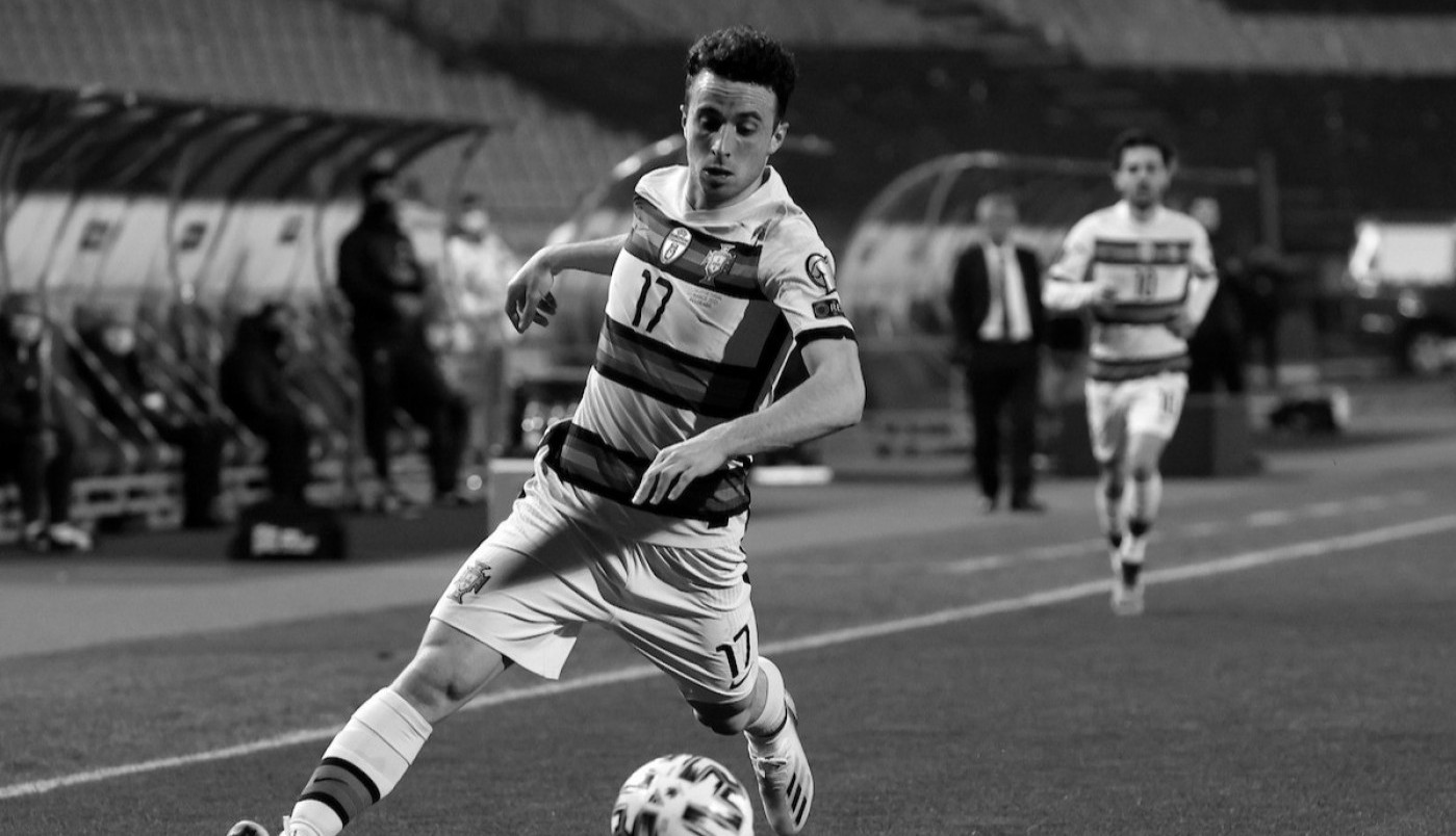 SUZE SAME KREĆU ZBOG OVE PORUKE! Žotina udovica je NIJE ISPUŠTALA, svi BRUJE o ovome! SUZE SAME KREĆU ZBOG OVE PORUKE! Žotina udovica je NIJE ISPUŠTALA, svi BRUJE o ovome!