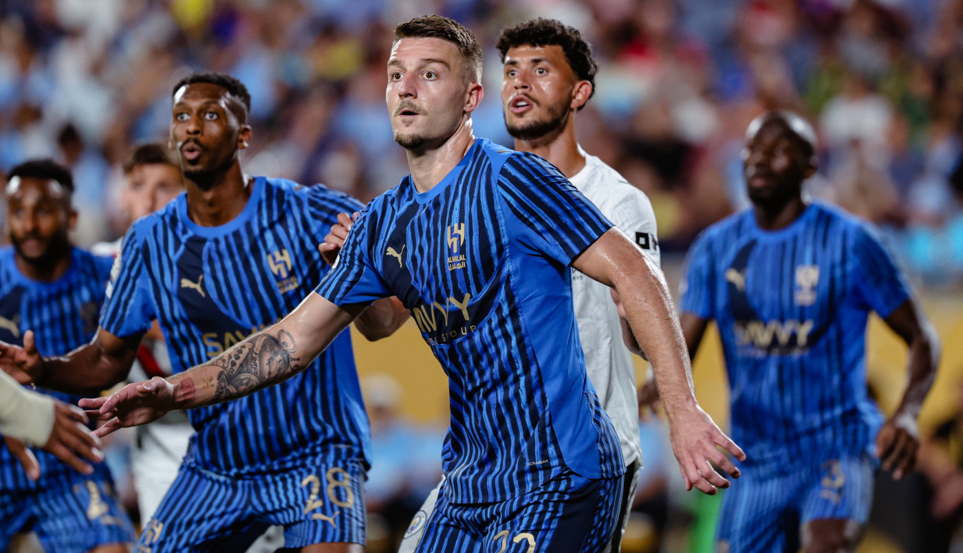 AL HILAL IZBACIO SITI, PA DOVEO POJAČANJE KOJE JE ŠEIK BIČEVAO! Kod Mitra i Sergeja bi mogao da bude samo dva dana?! AL HILAL IZBACIO SITI, PA DOVEO POJAČANJE KOJE JE ŠEIK BIČEVAO! Kod Mitra i Sergeja bi mogao da bude samo dva dana?!