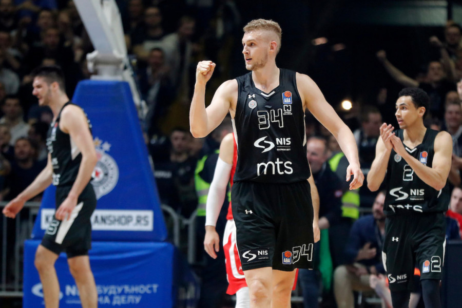 SPEKTAKL U NBA: Bivši centar Partizana stao na korak od rekorda!