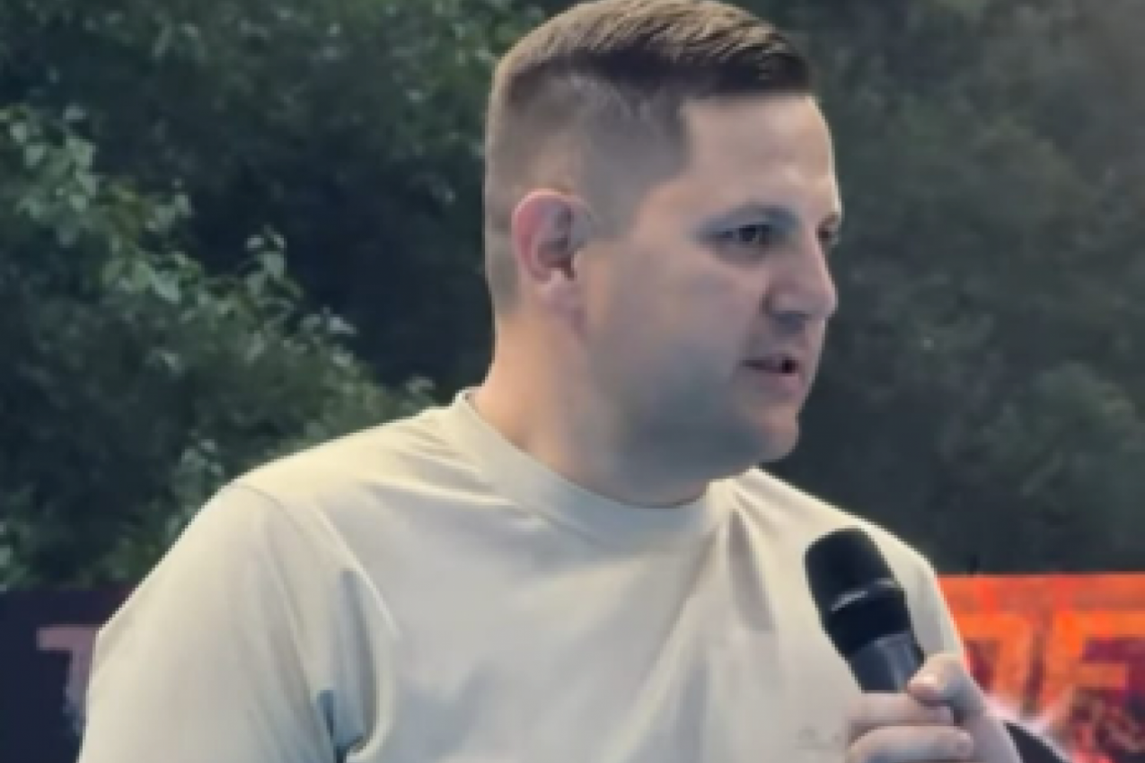 BIĆE DANA ZA MEGDANA! Predsednik BSS, Nenad Borovčanin dao obećanje: Krug će se često praviti, a zatvaraće se ovde u Loznici BIĆE DANA ZA MEGDANA! Predsednik BSS, Nenad Borovčanin dao obećanje: Krug će se često praviti, a zatvaraće se ovde u Loznici