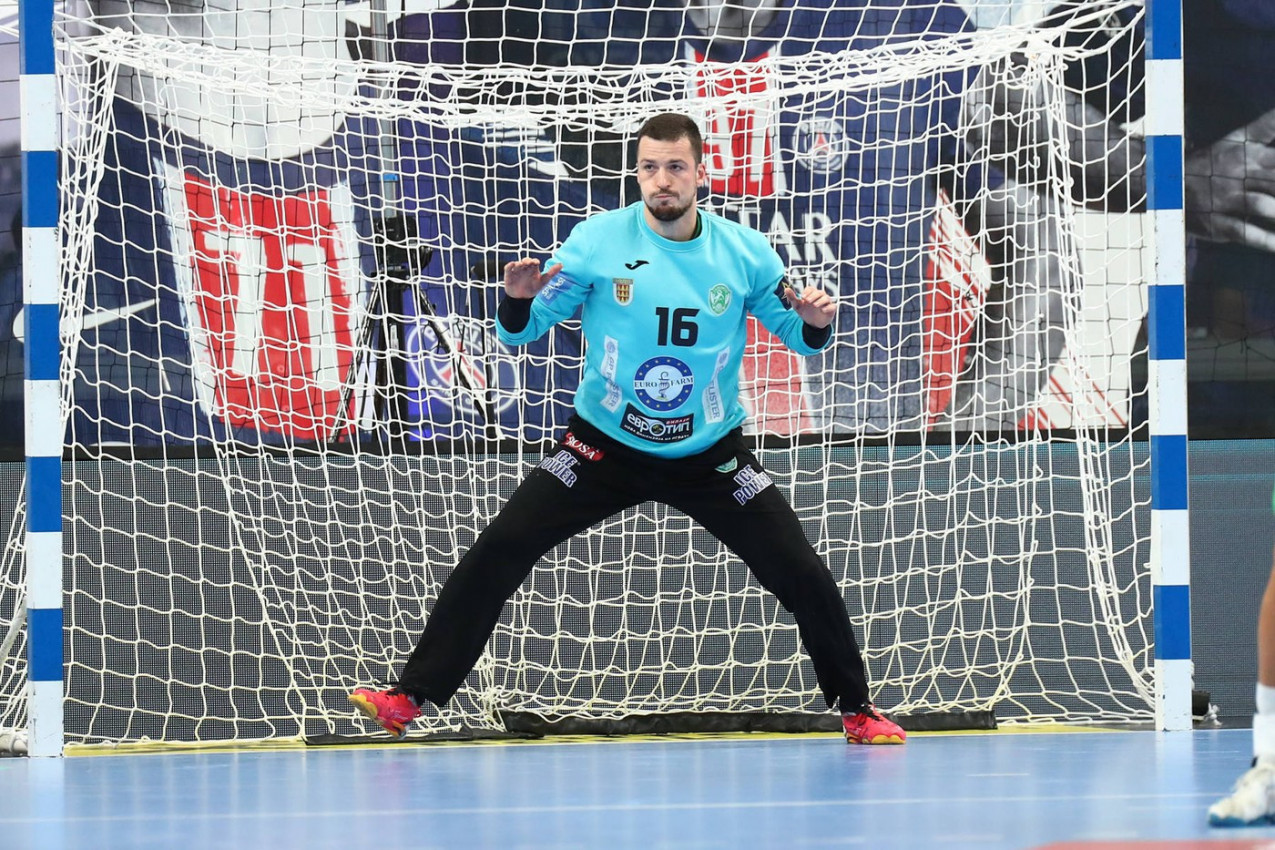 KO JE FILIP IVIĆ, HRVAT IZ VOŠE KOJI VELIČA TOMPSONA? U Srbiji dobio najveći ugovor, pa se UPROPASTIO! KO JE FILIP IVIĆ, HRVAT IZ VOŠE KOJI VELIČA TOMPSONA? U Srbiji dobio najveći ugovor, pa se UPROPASTIO!