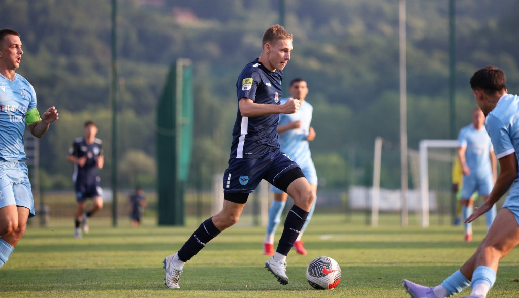 IDOL MU JE NEJMAR, IZA SEBE IMA TEŽAK PUT: Novi biser Železničara za Sportissimo o konkurenciji, izazovima i meču sa Partizanom!