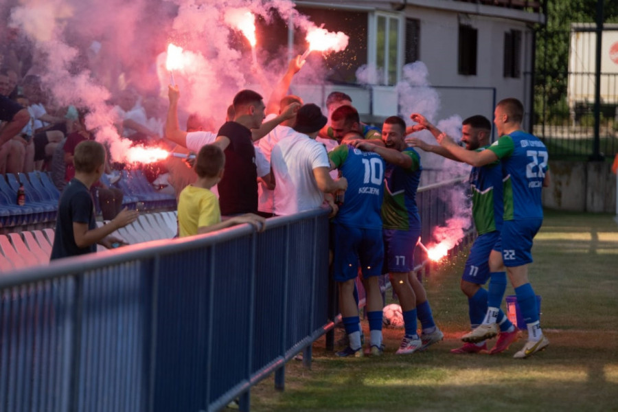 NEPRIKOSNOVENI U OKRUGU, NESPREMNI ZA STAJANJE: Crnokosa u zoni Drina!