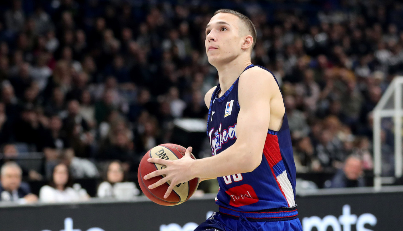 SAZNAJEMO - ZVEZDA MERIDIANBET POSLUŠALA NAVIJAČE: Crveno-beli posle šest stranaca doveli i Srbina!