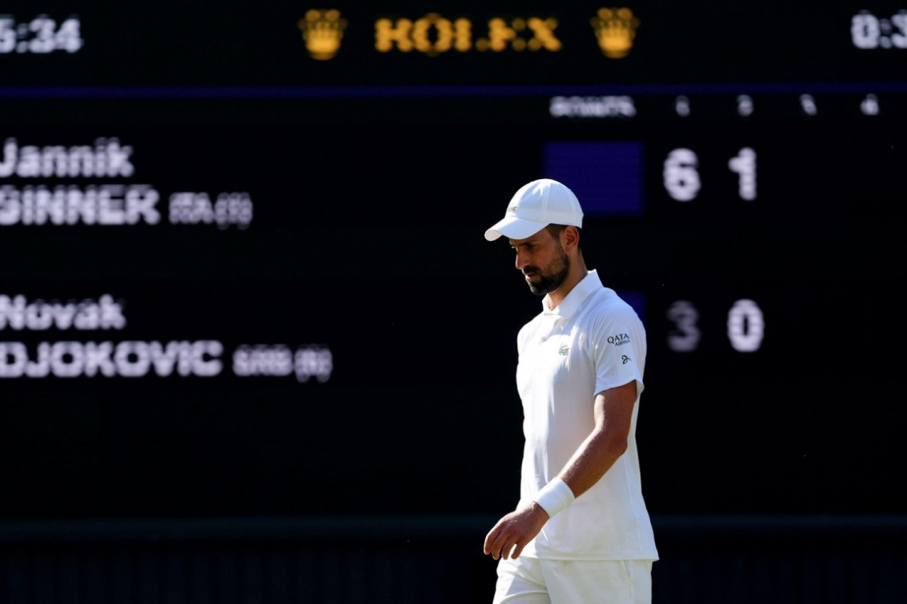DOKTOR UTRČAO NA TEREN ZBOG NOVAKA! DOKTOR UTRČAO NA TEREN ZBOG NOVAKA!