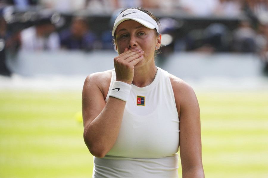 ISPISALA ISTORIJU: Povukla se zbog velikih grudi pre tri godine, a sad ruši sve pred sobom (FOTO)