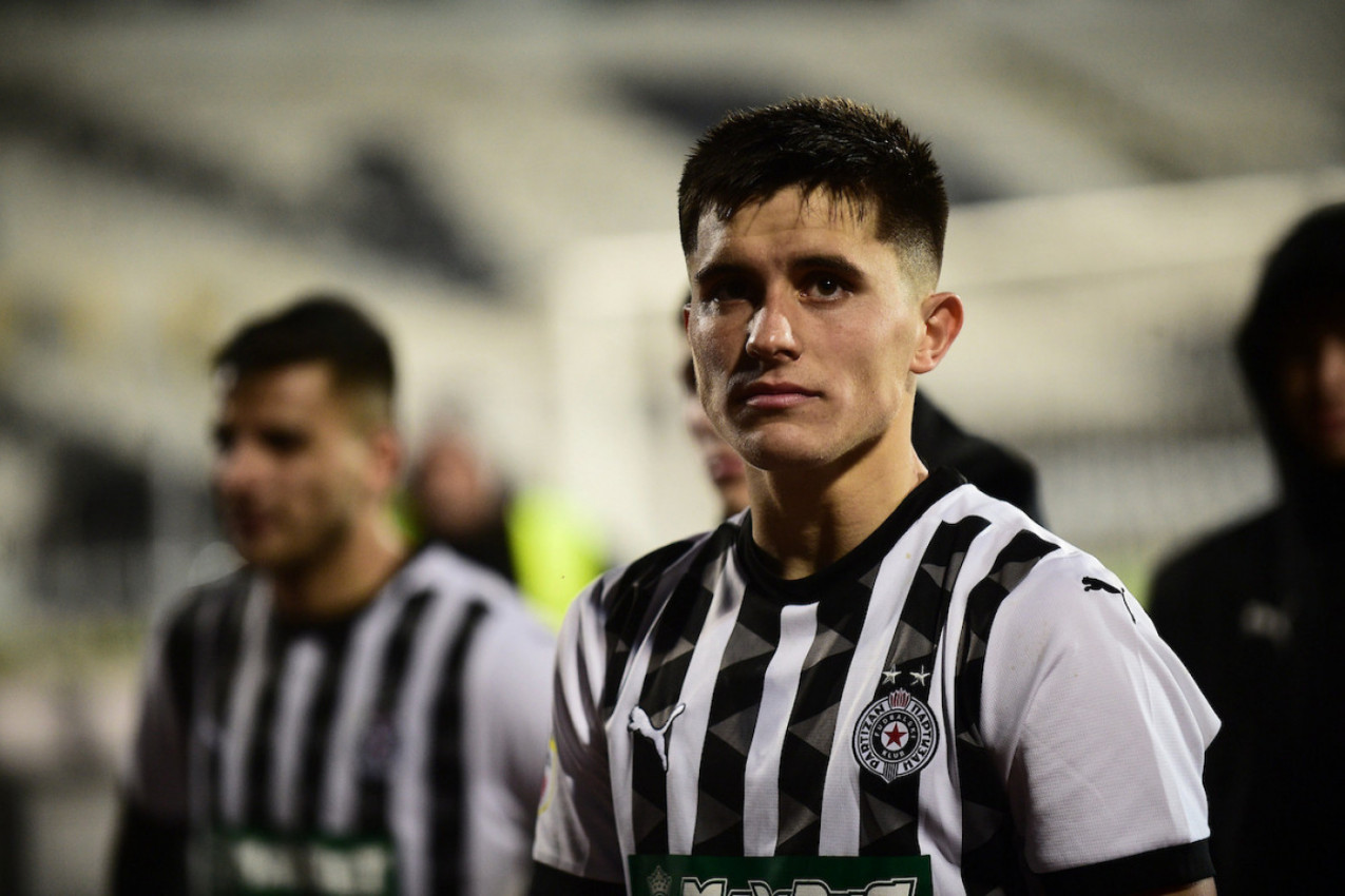 SKANDAL: Potukli se Vanja Dragojević i Nenad Tomović posle utakmice, jedva ih razdvojili! SKANDAL: Potukli se Vanja Dragojević i Nenad Tomović posle utakmice, jedva ih razdvojili!