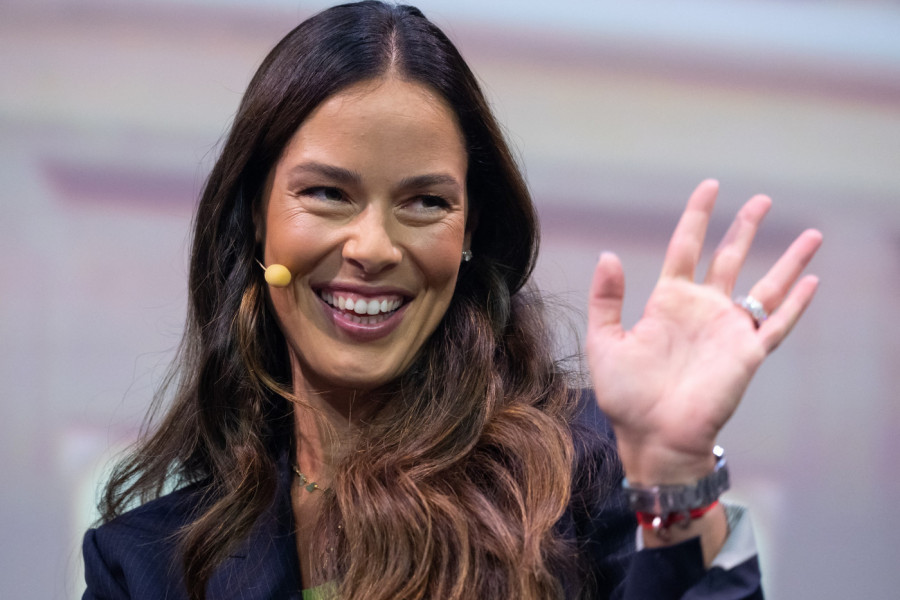 MA, KAKAV BASTIJAN: Ana Ivanović dala je da birate između NJIH DVOJICE! (FOTO)