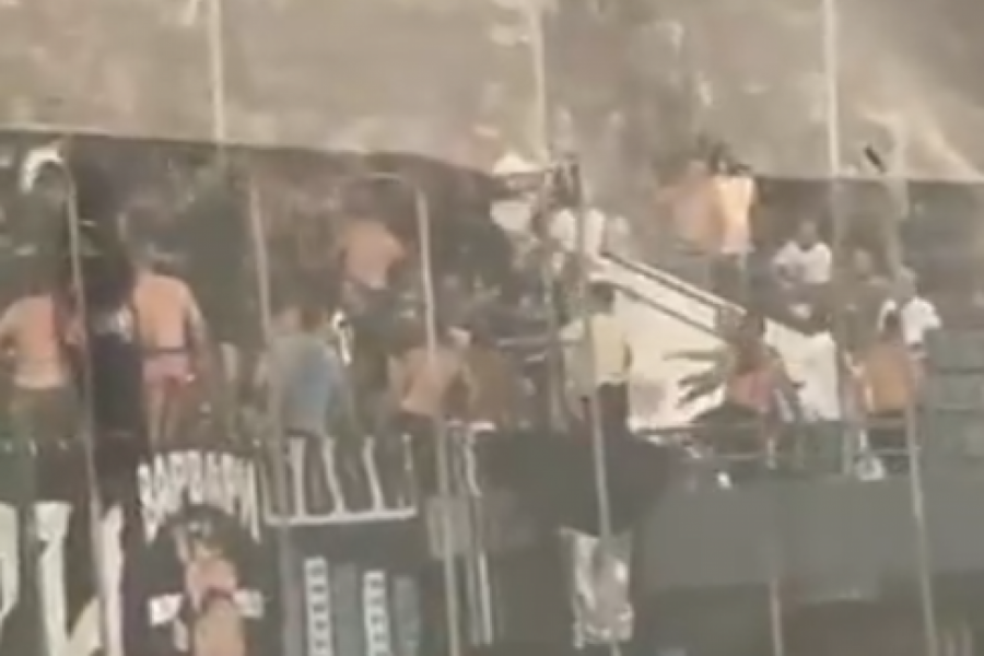 OPŠTA TUČA VARVARA NA SRED UTAKMICE! Potpuni haos u Podgorici, usijale se strasti na tribinama! (VIDEO)