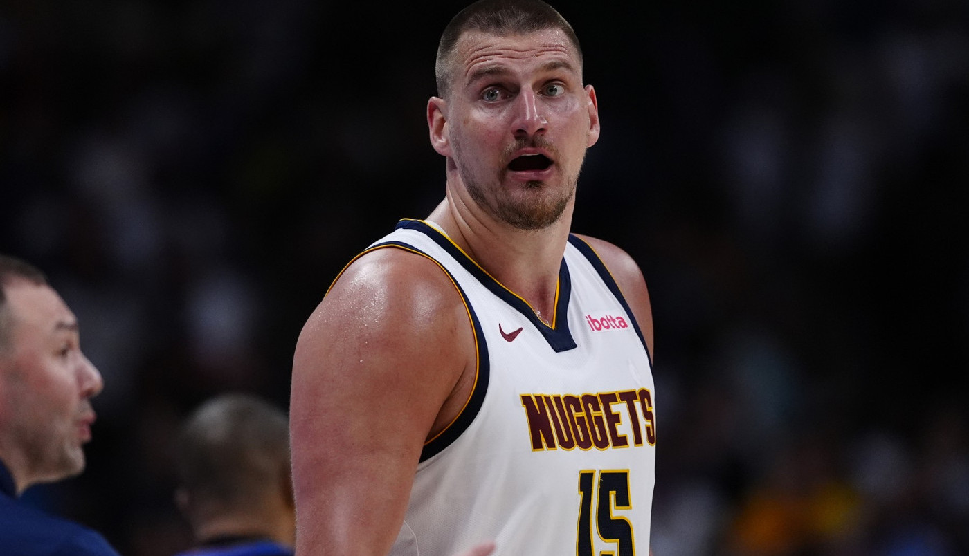 JOKIĆ I NJEGOVE SPECIJALNE PATIKE! Fanovi dobro protrljali oči kada su ovo videli - A ONDA SU ČULI CENU! (VIDEO)