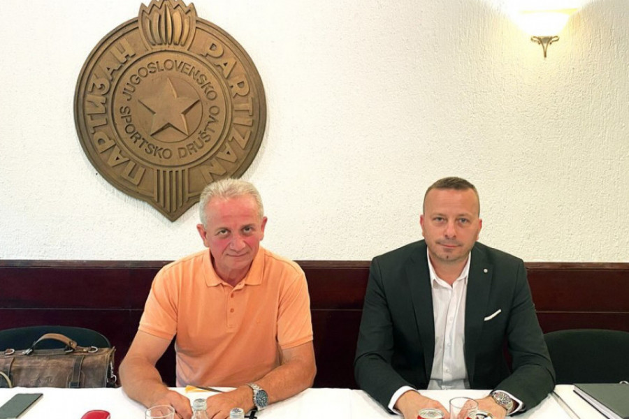 GROBARI U TRANSU: Održana Skupština crno-belih - ovo su zaključci!