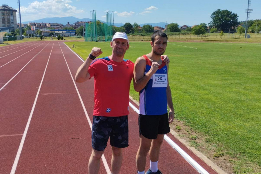 SVAKA ČAST, PAVLE! Autistični dečak oborio rekord u trci na 5.000 metara