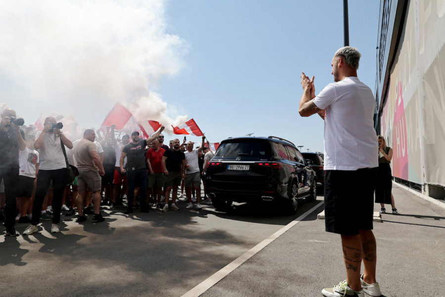 SPEKTAKL U NAJAVI: Evo kada će Marko Arnautović prvi put istrčati na travu Marakane!