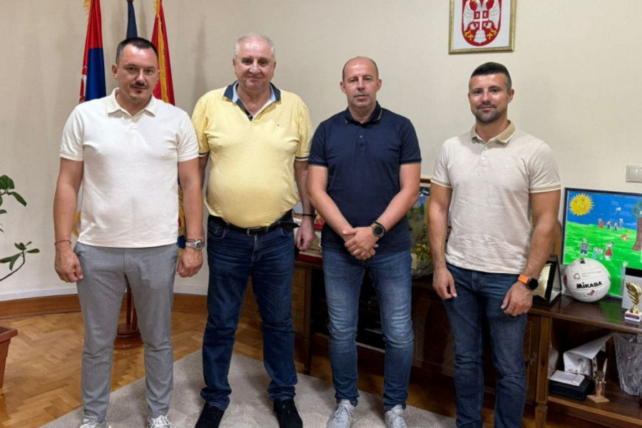 ZA RAZVOJ SPORTA: SSS posetio Veliko Gradište - uključivanje dece i omladine jeste primarni cilj!