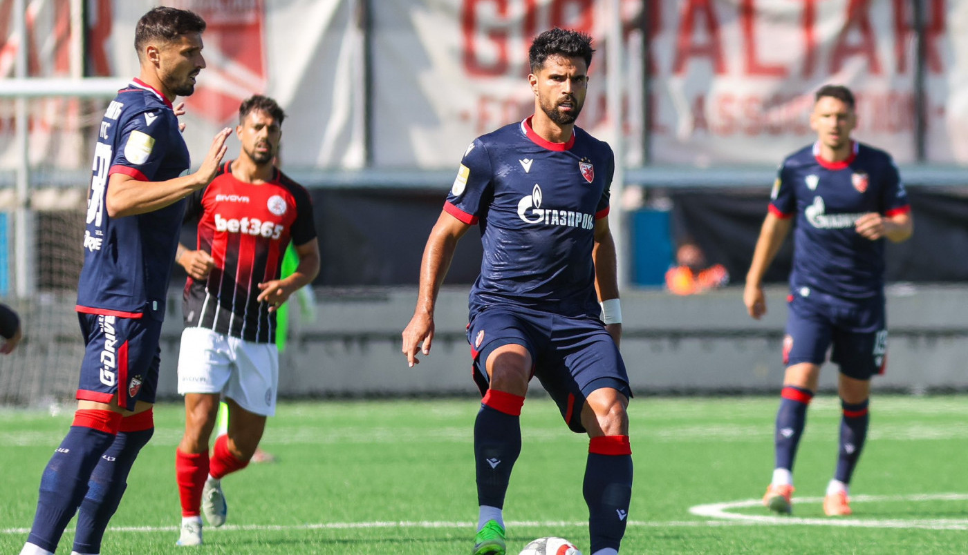 ZVEZDA VODI, ALI JE SEOL NAPRAVIO OZBILJAN PROBLEM! Zbog crvenog kartona, Linkoln sa igračem više!