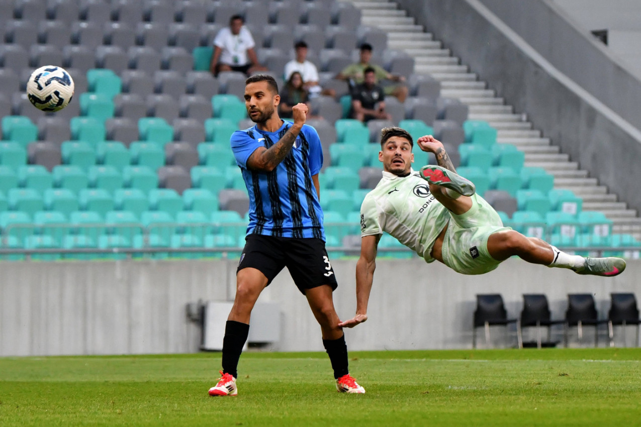 LUDILO U LJUBLJANI! OD ZVIŽDUKA DO EKSPLOZIJE! Olimpija GUBILA 0:2, onda se pojavio ON i ZALUDEO Andorce het-trikom! LUDILO U LJUBLJANI! OD ZVIŽDUKA DO EKSPLOZIJE! Olimpija GUBILA 0:2, onda se pojavio ON i ZALUDEO Andorce het-trikom!
