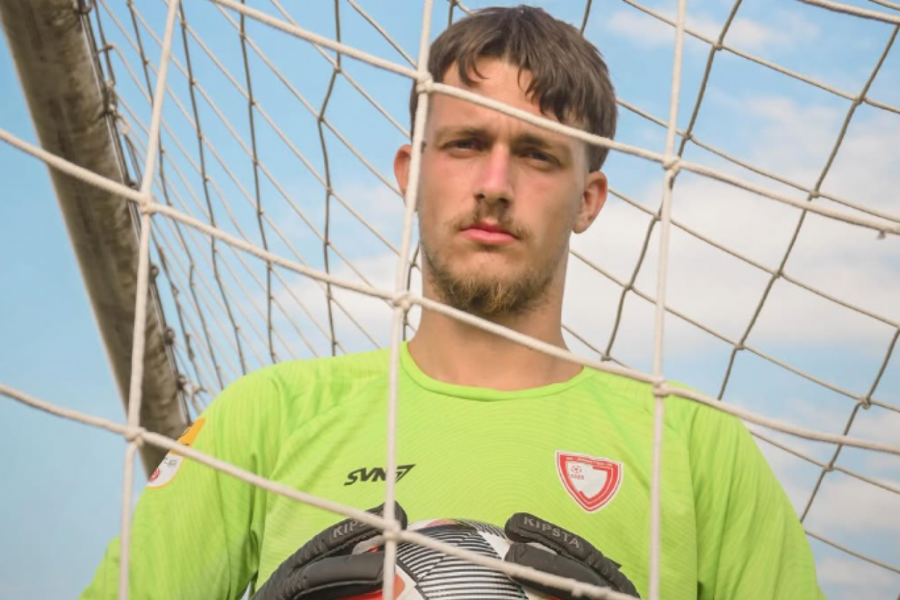 ČUDO SA GOL-LINIJE: Premović čuva mrežu Jedinstva!