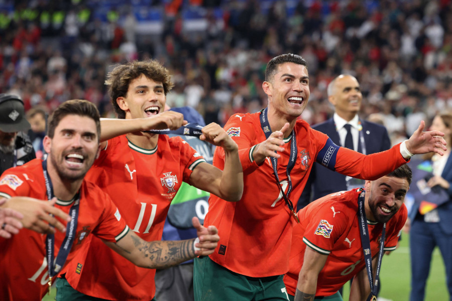 KRISTIJANO RONALDO DOVEO DOBROG PRIJATELJA U AL NASR: Godinama igraju rame uz rame u reprezentaciji, a sada će biti klupske kolege!