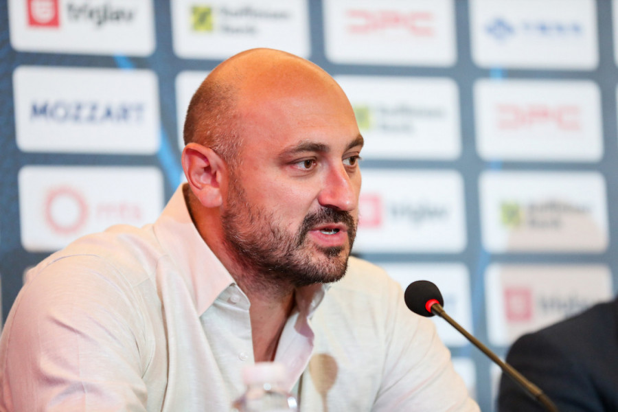 "JOKIĆ JE NAJBOLJI NA SVETU, IMAMO VELIKE ŠANSE..." Krstić govorio o očekivanjima, hemiji u reprezentaciji i EP u Beogradu!