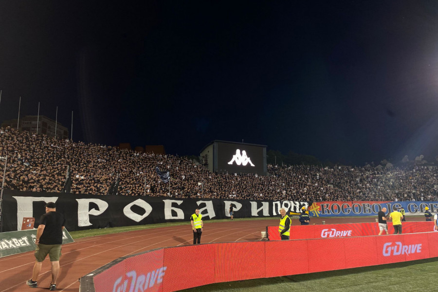 KRCATO NA TRIBINAMA! "Grobari" ispunili stadion - CRNO-BELA EUFORIJA (FOTO GALERIJA)